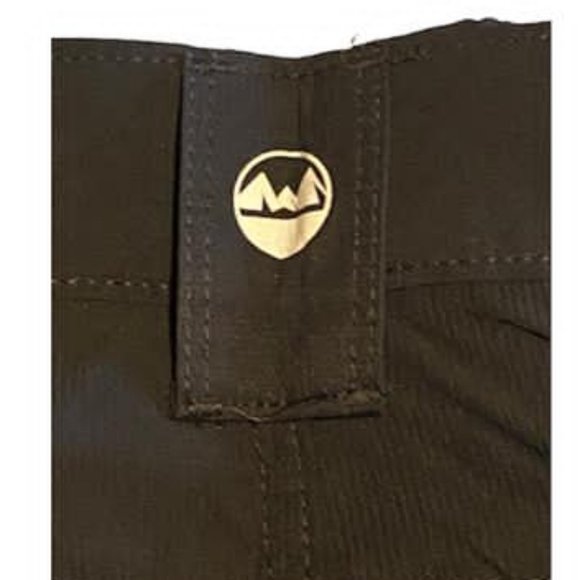 Wrangler negro perforado... pantalón corto utilitario de ajuste relajado-48 - Picture 6 of 8